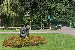 Sculpture près de passerelle sur den Berkel