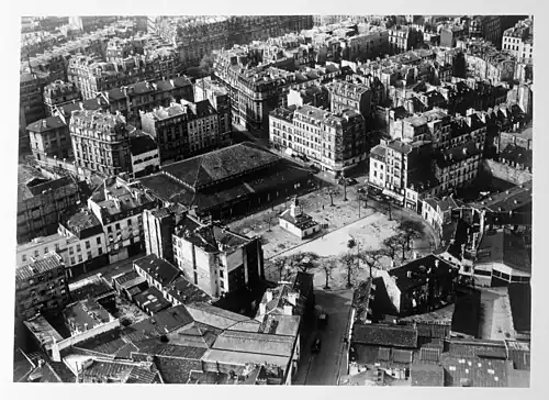 Le marché Beauvau et la nouvelle place d'Aligre en 1950 (cliché de Roger Henrard).