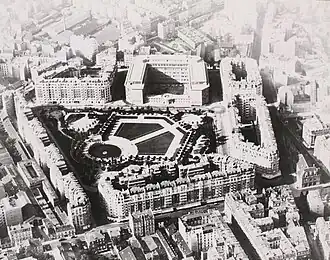 Square vers 1900.