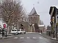 Le centre et l'église de Saint-Maurice-de-Gourdans.