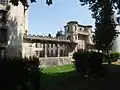 Vue générale de l'entrée.