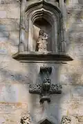 Chapelle Sainte-Anne, statue de Sainte-Anne, au-dessus de la porte Sud.