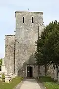 Vue de l'entrée du cimetière.
