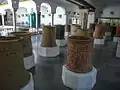 Collection de putéals de la période du califat de Cordoue (VIIIe&nbsp;siècle au XIe&nbsp;siècle) au Musée archéologique et ethnologique de Cordoue (Espagne).