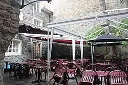 Entrepôt Pierre-Del Vecchio