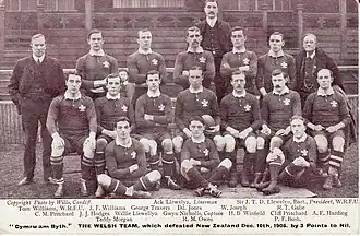 L'équipe du pays de Galles contre la Nouvelle-Zélande en 1905.