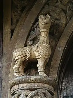 Lion sur les portes extérieures