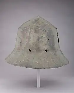 Casque de type chapel bernois (probablement 14e siècle)