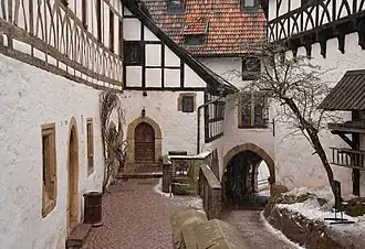 Porte principale.