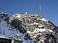 L'observatoire et le relais TV.