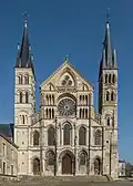 Façade principale.
