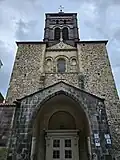 Porche occidental de l'église.