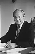 Cees de Cloe, ancien politicien néerlandais du Parti travailliste né à Waalwijk en 1943.