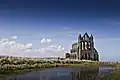 Ruine de l'abbaye de Streoneshalh, en 2013.