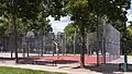 Terrain de basketball.