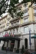 Façade