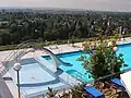La piscine.
