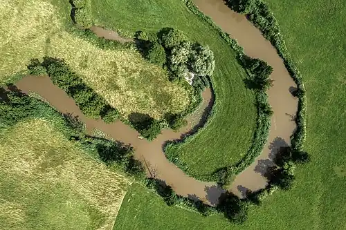 La rivière Aisch&nbsp;(de), en Bavière. Juillet 2021.