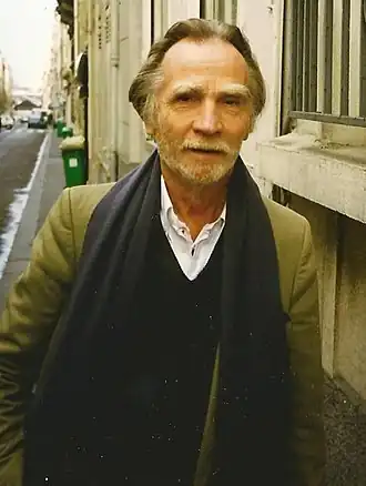 Willy Holt.