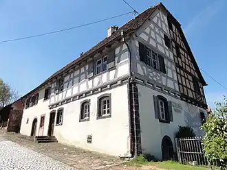 Maison et moulin à huile (XVIIe et XVIIIe&nbsp;siècles), 31-32 rue Principale.