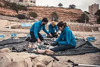 Trie des déchets, plage de Majorque en 2021.