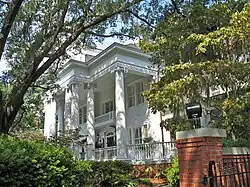 Wise Alumni House.