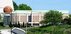 Description de l'image Womens-basketball-hall-of-fame-tn1.jpg.