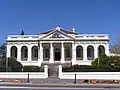 Yass Le palais de justice a ouvert ses portes en 1880.