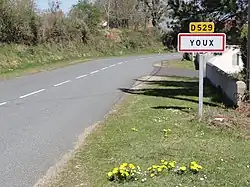 Entrée du bourg.