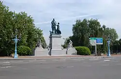 Le monument Zénobe Gramme