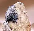 Zinkenite sur quartz - Graf Jost-Christian Zeche, Allemagne (6,5&nbsp;×&nbsp;4,5&nbsp;cm)
