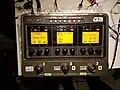 Vue générale du multi-effet Zoom G3 avec, sur l'écran LCD à droite, l'assignation de la pédale d'expression à un paramètre en particulier.