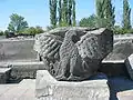 Chapiteau à l'aigle.