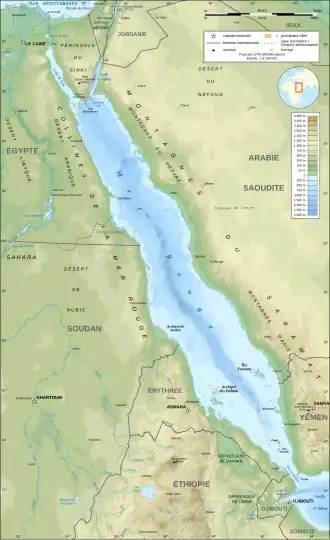 Carte topographique de la mer Rouge avec sur sa rive occidentale l'Itbay légendé « collines de la mer Rouge ».