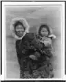 Mère et enfant. Edward S. Curtis. c1929
