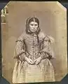 Anna Kübler (vers 1852), photographie d'identité de la série Heimatlos, Berne, Archives fédérales suisses.